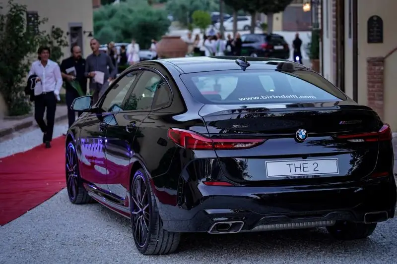 ANTEPRIMA BMW iX