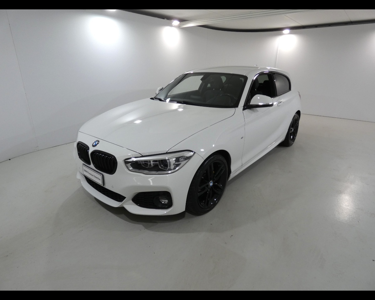 BMW Serie 1       (F21) - 118i 3p. Msport